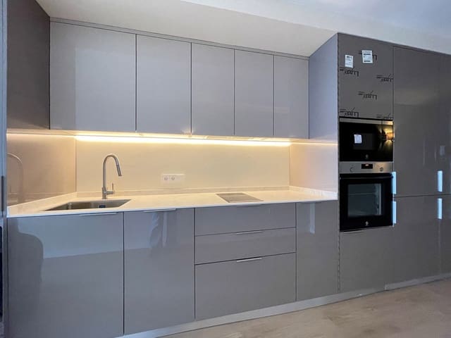 2 soveværelse Lejlighed til leje i Son Armadans, Palma de Mallorca - € 1.650 (Ref: 9449795)