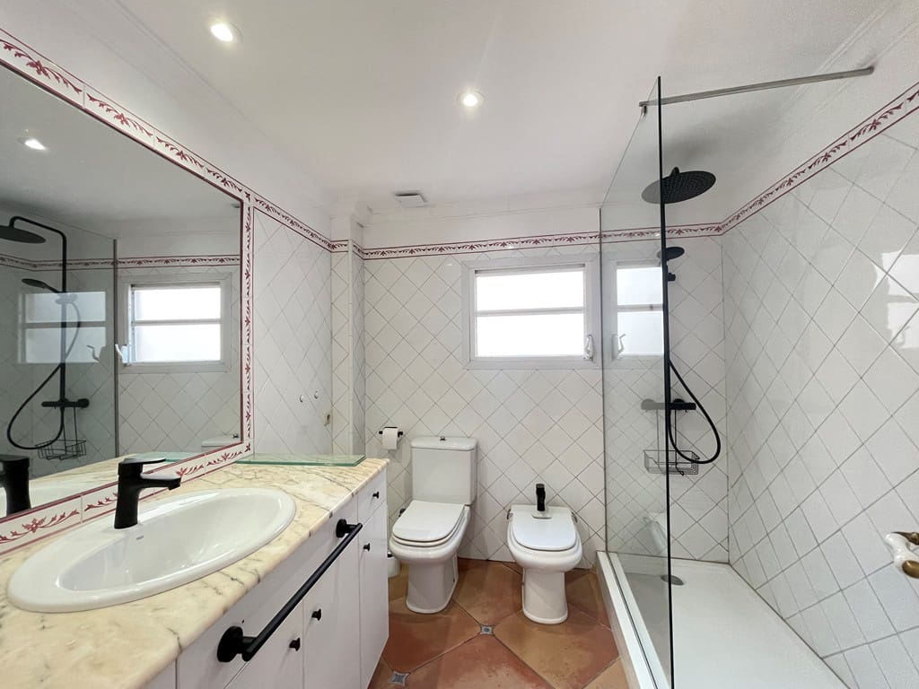 1 bedroom Apartment for rent in Palma de Mallorca with garage - € 2,100 (Ref: 9492762)