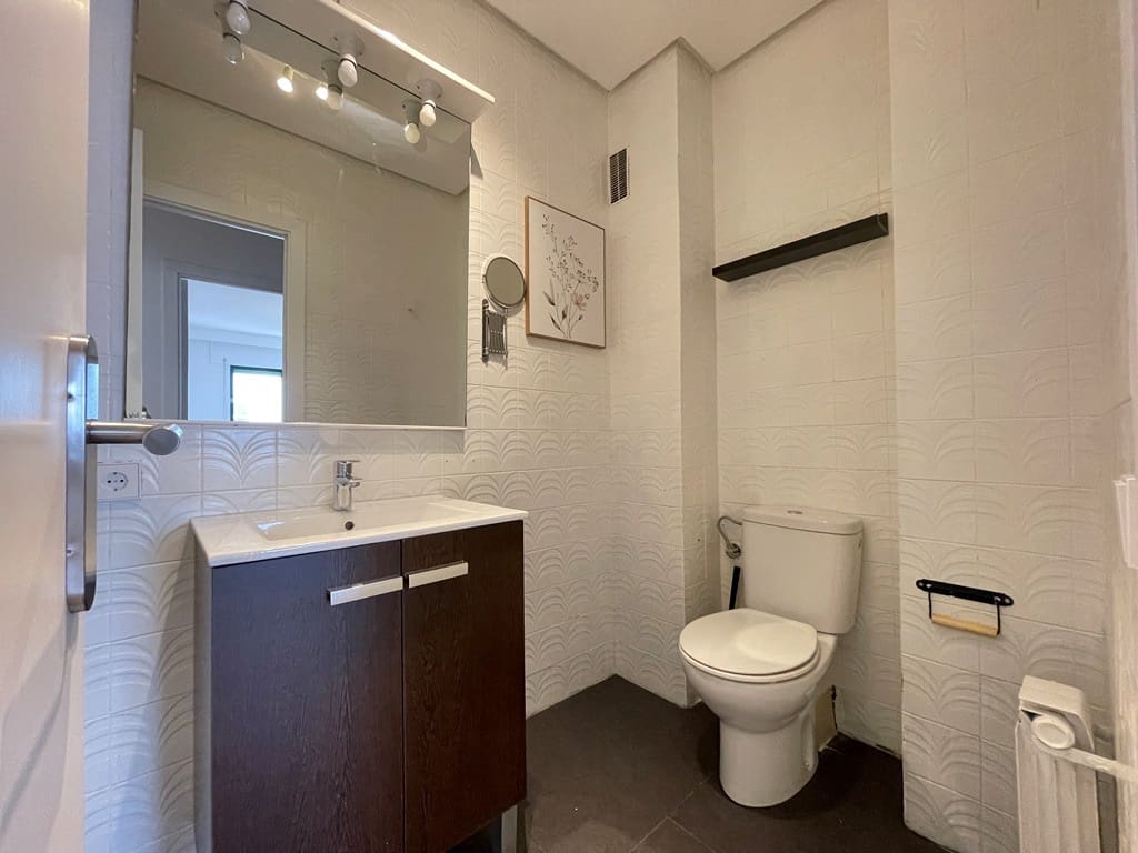 4 slaapkamer Appartement te huur in Palma de Mallorca met garage - € 2.000 (Ref: 9517897)