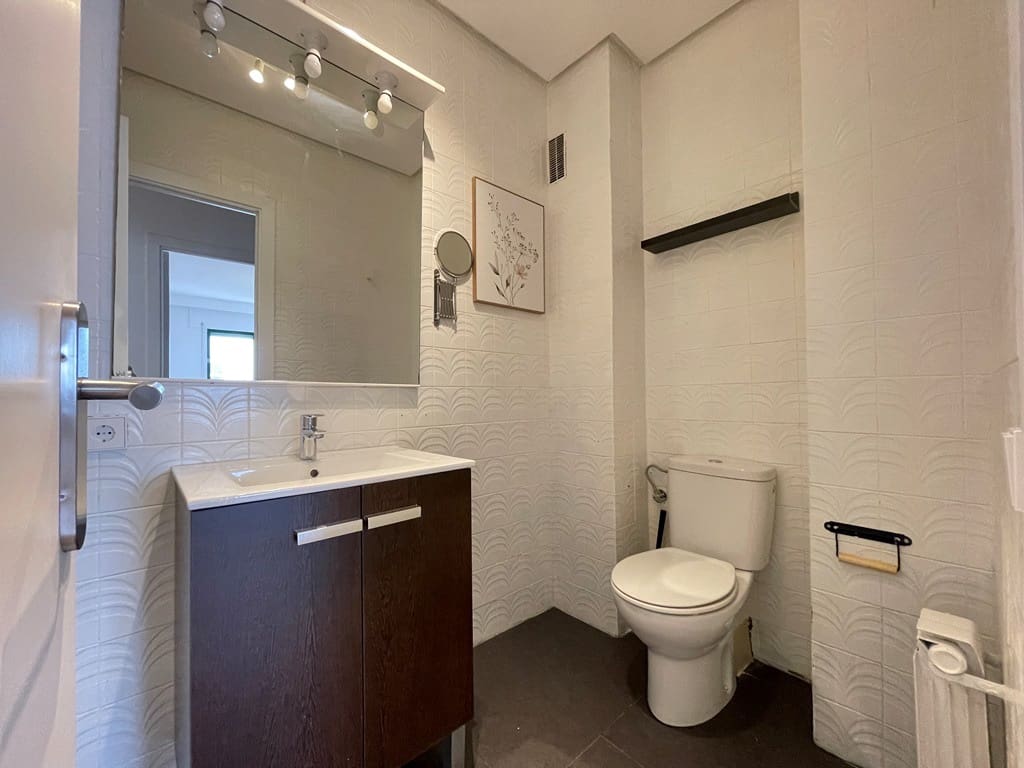 4 soveværelse Lejlighed til leje i Palma de Mallorca med garage - € 2.000 (Ref: 9517897)