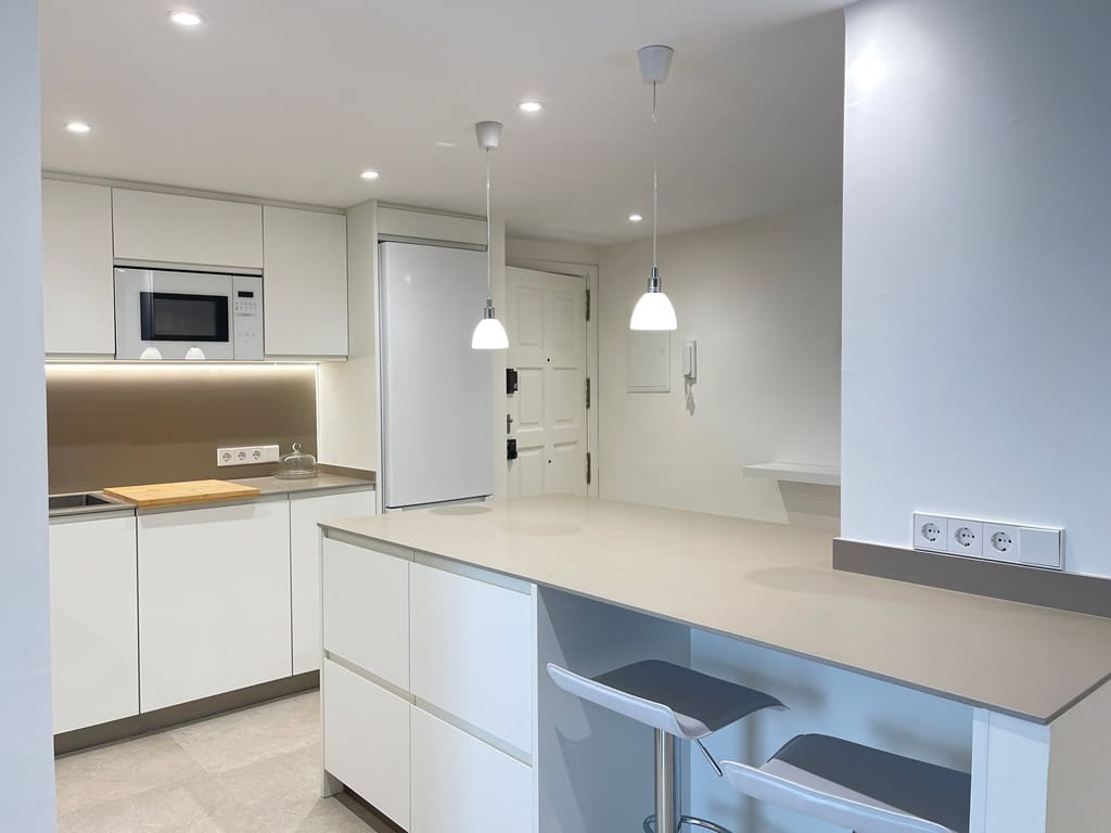 3 slaapkamer Appartement te huur in Palma de Mallorca - € 1.700 (Ref: 9606728)