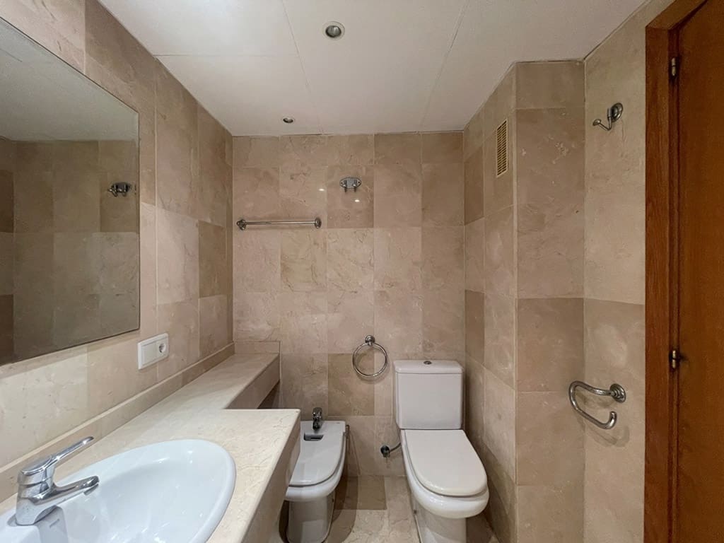 1 bedroom Apartment for rent in Coll d'en Rabassa with garage - € 1,500 (Ref: 9897404)