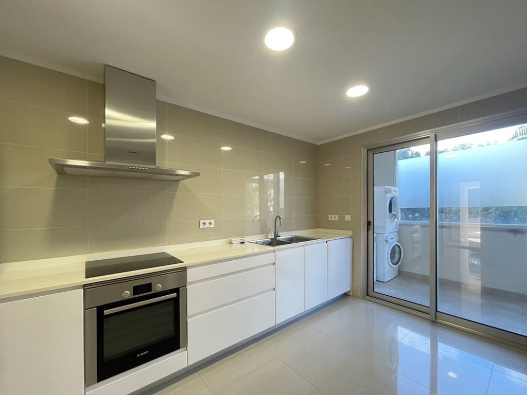 3 soveværelse Lejlighed til leje i San Agustin / Sant Agusti med garage - € 2.300 (Ref: 9911843)