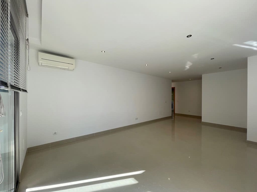 3 soveværelse Lejlighed til leje i San Agustin / Sant Agusti med garage - € 2.300 (Ref: 9911843)