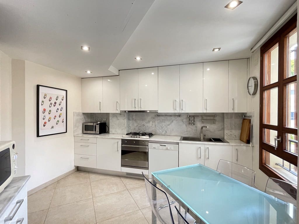 2 Zimmer Apartment zu vermieten in Palma de Mallorca mit Garage - 3.300 € (Ref: 9911844)