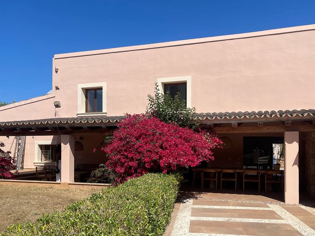 5 bedroom Villa for sale in Santa Eugenia with pool garage - € 3,900,000 (Ref: 9918901)