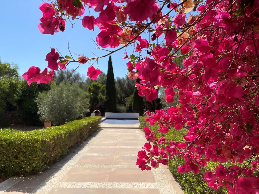 5 bedroom Villa for sale in Santa Eugenia with pool garage - € 3,900,000 (Ref: 9918901)