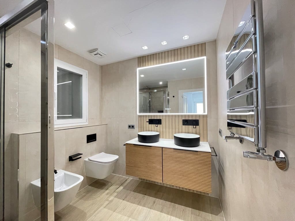 4 bedroom Apartment for rent in Palma de Mallorca with garage - € 4,000 (Ref: 9946740)