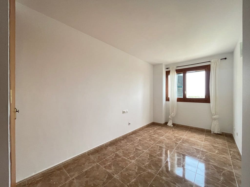 Appartement de 3 chambres à louer à Llucmajor - 1 250 € (Ref: 9973988)