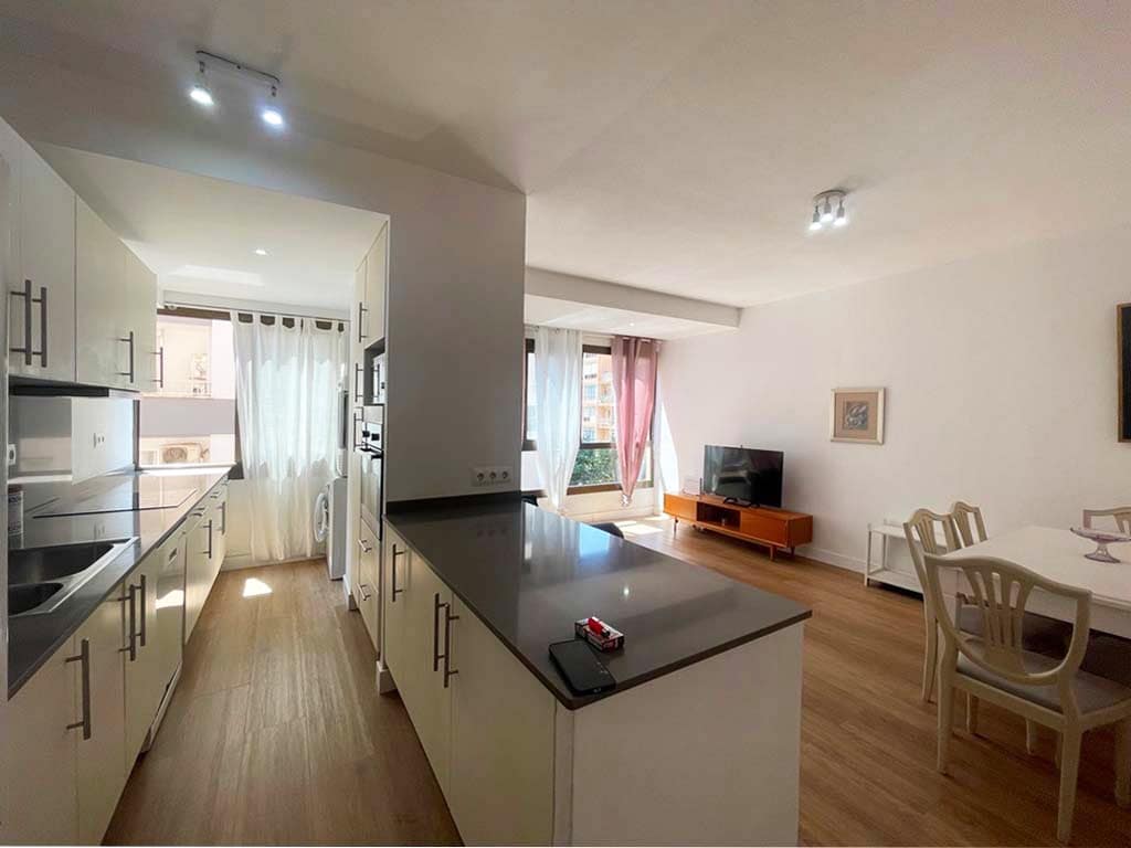 2 Zimmer Apartment zu vermieten in Palma de Mallorca - 1.300 € (Ref: 9984003)
