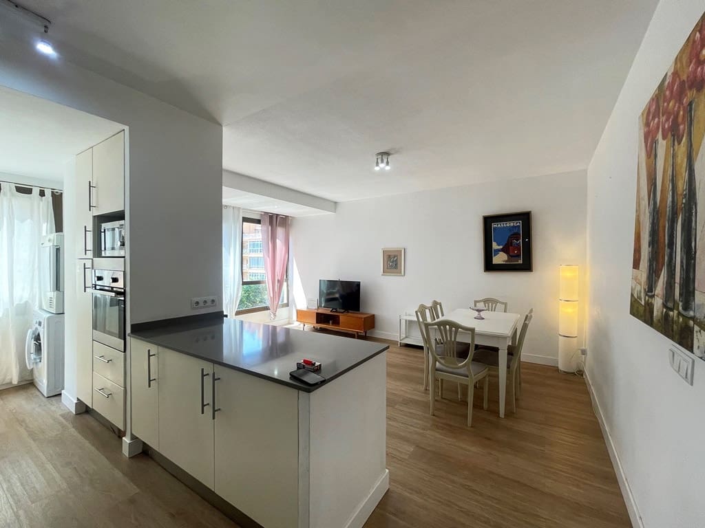 2 Zimmer Apartment zu vermieten in Palma de Mallorca - 1.300 € (Ref: 9984003)