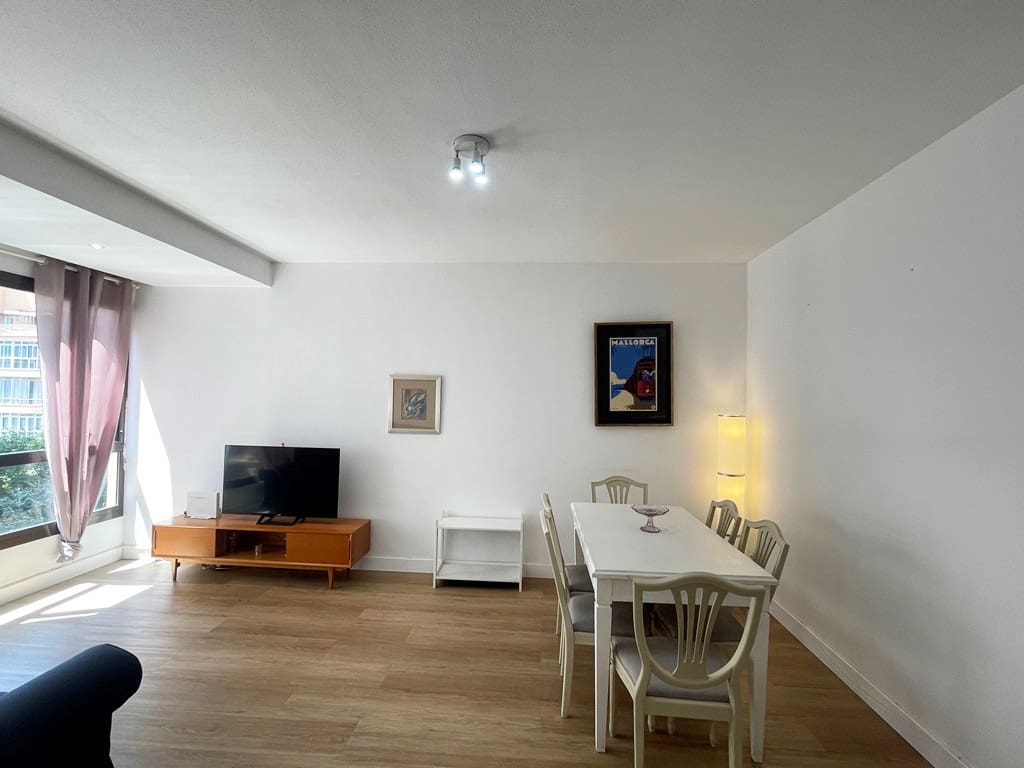 2 quarto Apartamento para arrendar em Palma de Mallorca - 1 250 € (Ref: 9984003)
