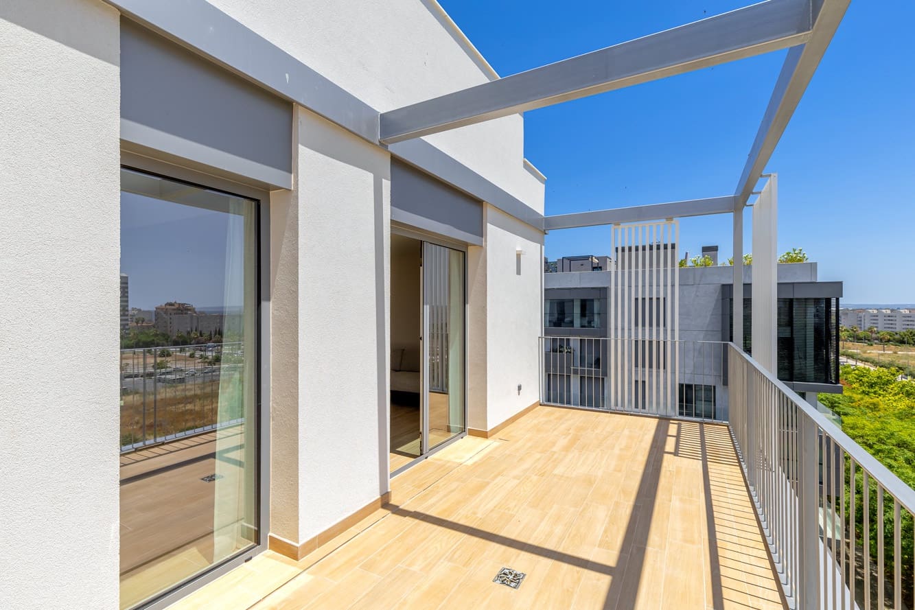 3 soveværelse Penthouse til salg i Palma de Mallorca med swimmingpool garage - € 1.050.000 (Ref: 10046008)