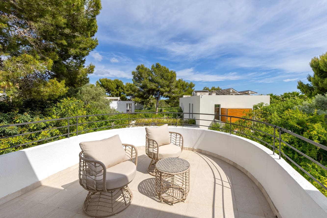 4 sypialnia Willa na sprzedaż w Santa Ponsa z basenem garażem - 2 725 000 € (Ref: 10046012)