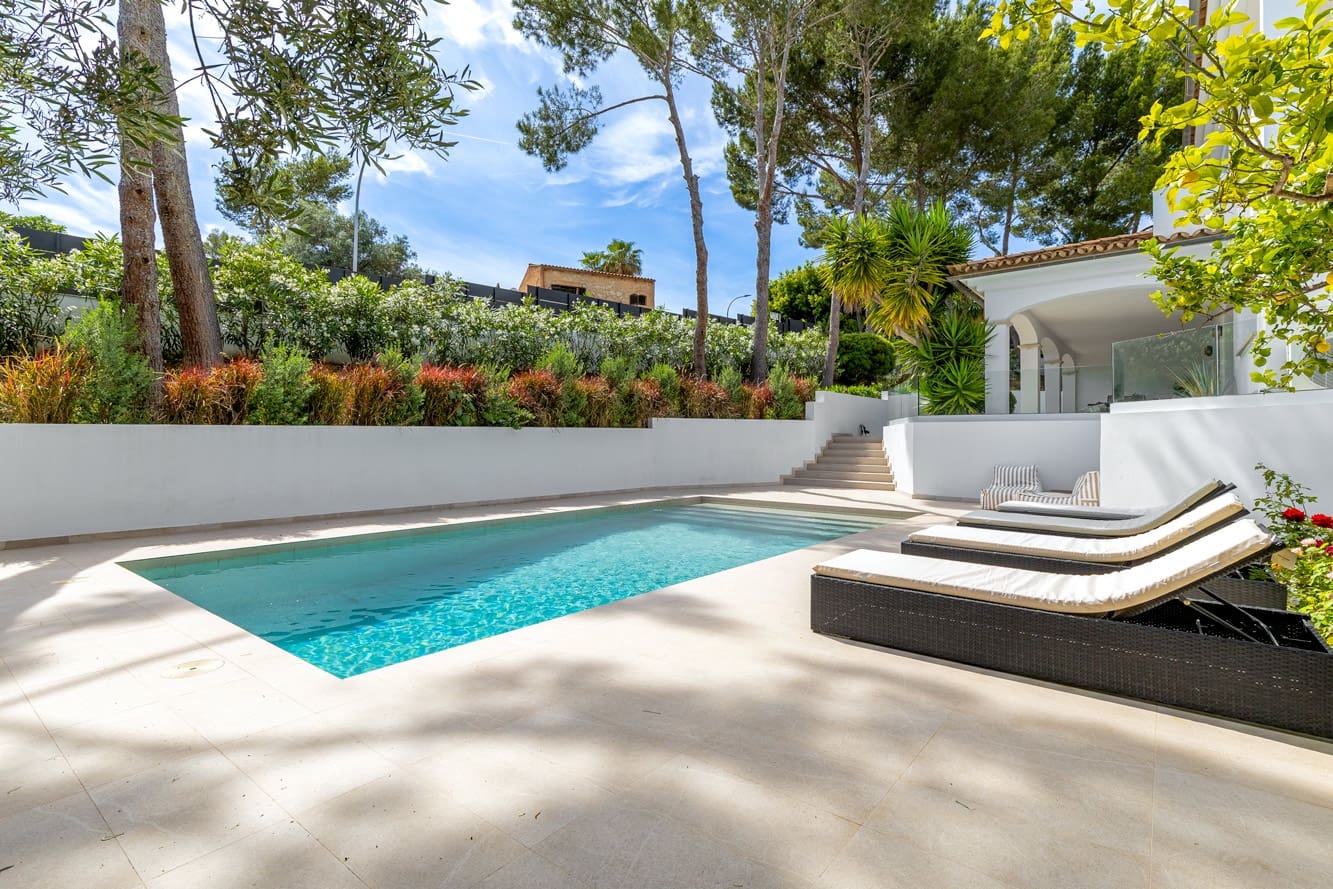 4 sypialnia Willa na sprzedaż w Santa Ponsa z basenem garażem - 2 725 000 € (Ref: 10046012)