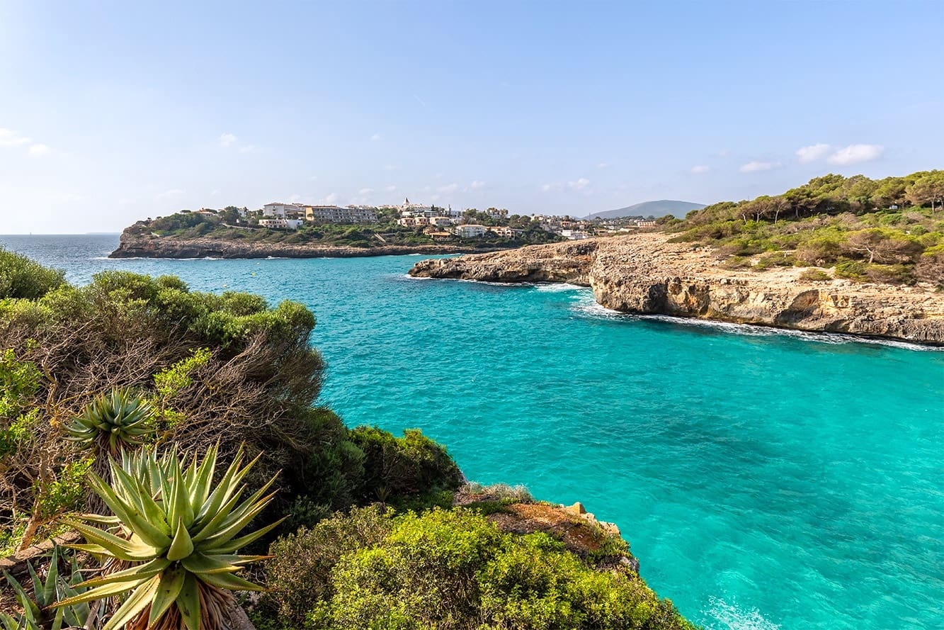 5 bedroom Villa for sale in Cala Anguila with pool - € 3,950,000 (Ref: 10046017)