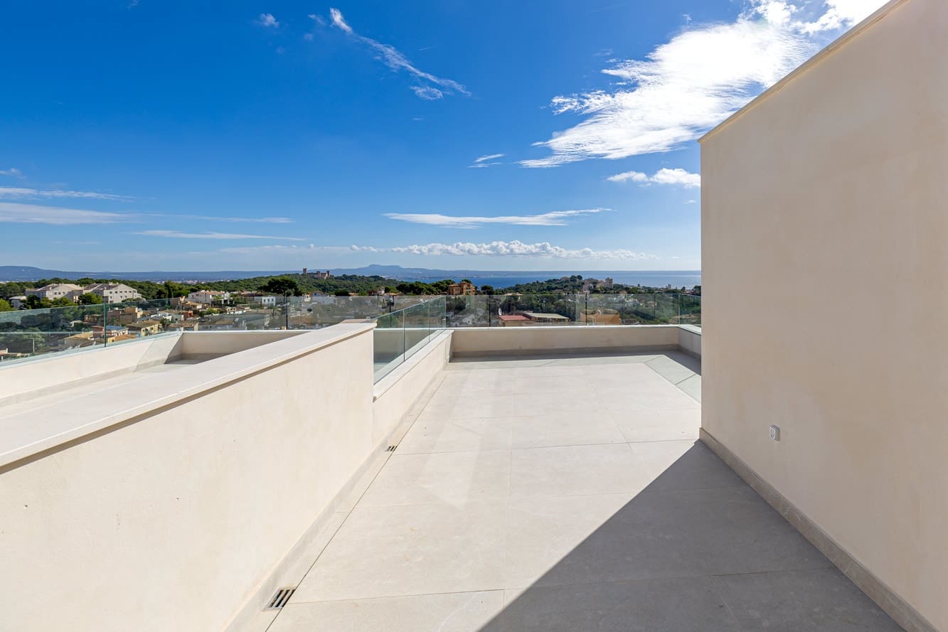 3 sypialnia Willa na sprzedaż w Genova z basenem garażem - 1 150 000 € (Ref: 10046021)
