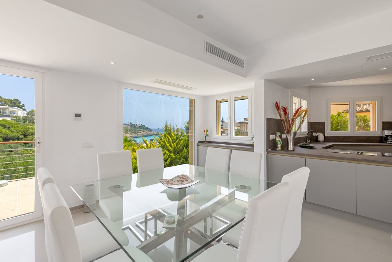 4 bedroom Villa for sale in Cala Mandia with pool - € 2,750,000 (Ref: 10046030)