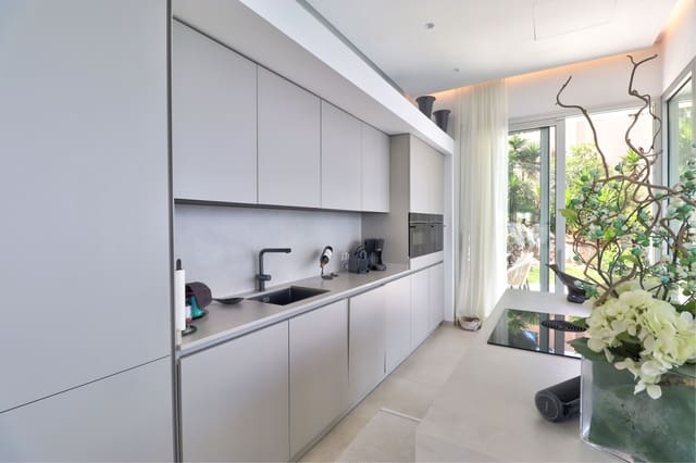 3 quarto Moradia para venda em Santa Ponsa, Calvià com piscina - 7 750 000 € (Ref: 10046036)