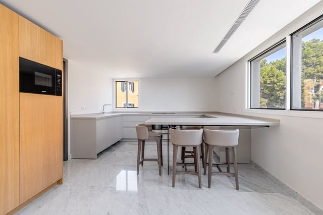 3 chambre Appartement à vendre à Palma de Mallorca avec garage - 3 000 000 € (Ref: 10046037)