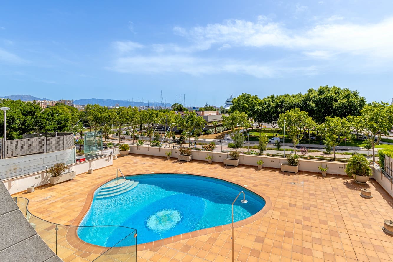 4 soveværelse Lejlighed til salg i Palma de Mallorca med swimmingpool garage - € 4.990.000 (Ref: 10046040)