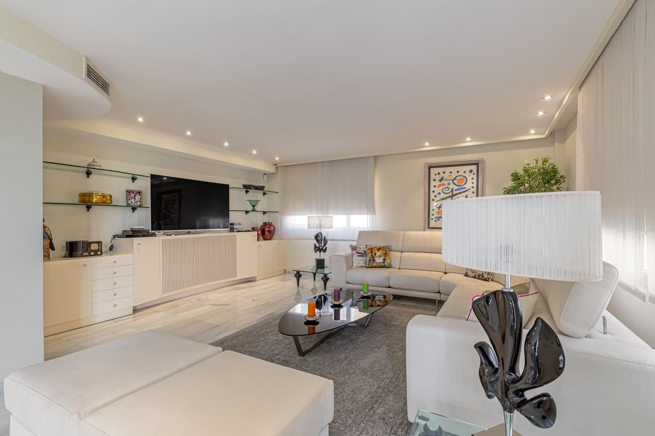 4 soveværelse Lejlighed til salg i Palma de Mallorca med swimmingpool garage - € 4.990.000 (Ref: 10046040)