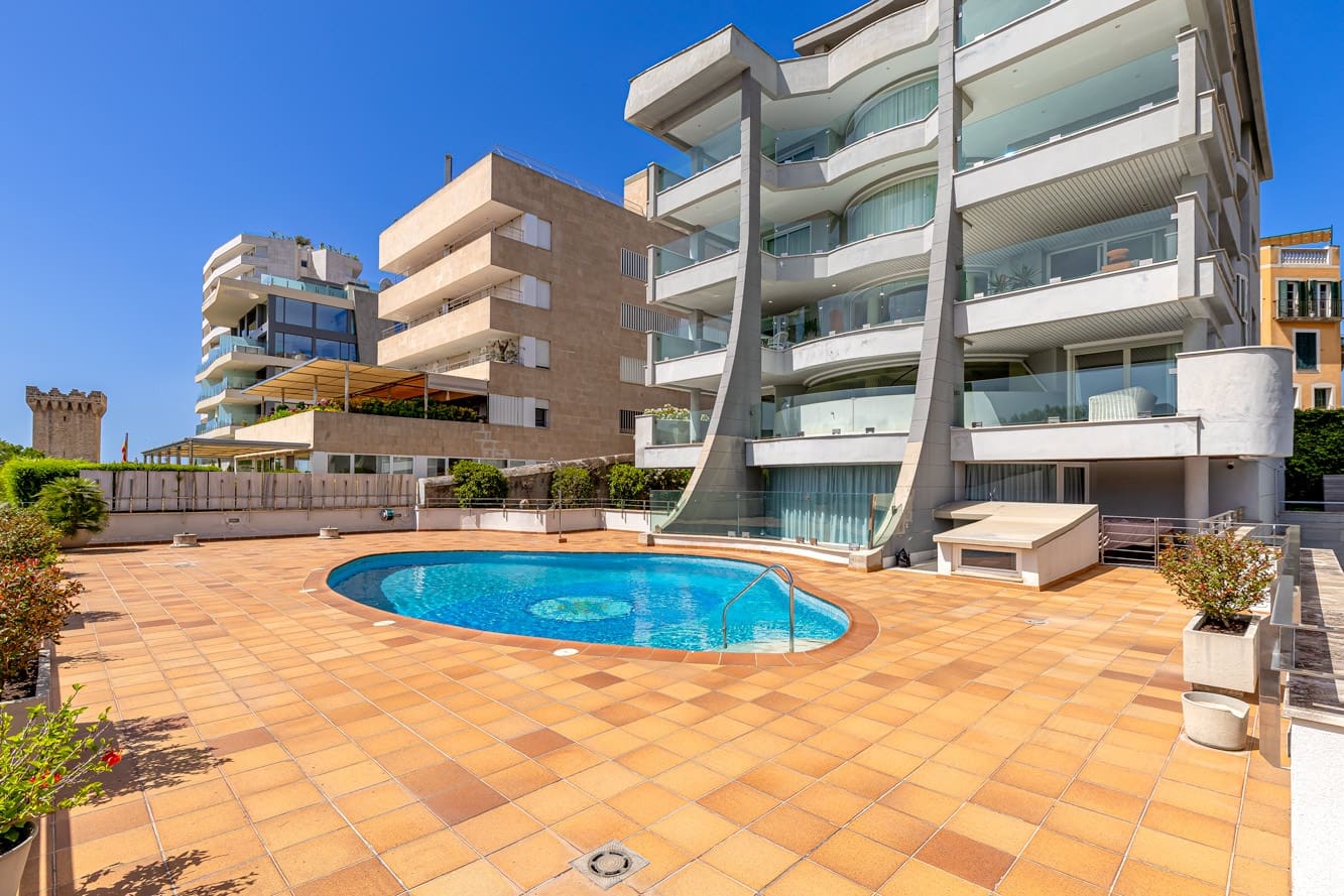 3 bedroom Apartment for sale in Palma de Mallorca with garage - € 3,500,000 (Ref: 10046046)