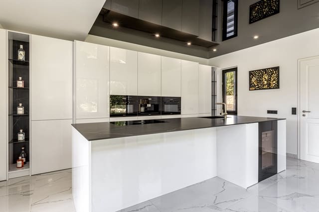 4 quarto Moradia para venda em Santa Ponsa, Calvià com piscina garagem - 2 700 000 € (Ref: 10046049)