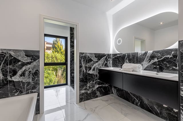 4 quarto Moradia para venda em Santa Ponsa, Calvià com piscina garagem - 2 700 000 € (Ref: 10046049)