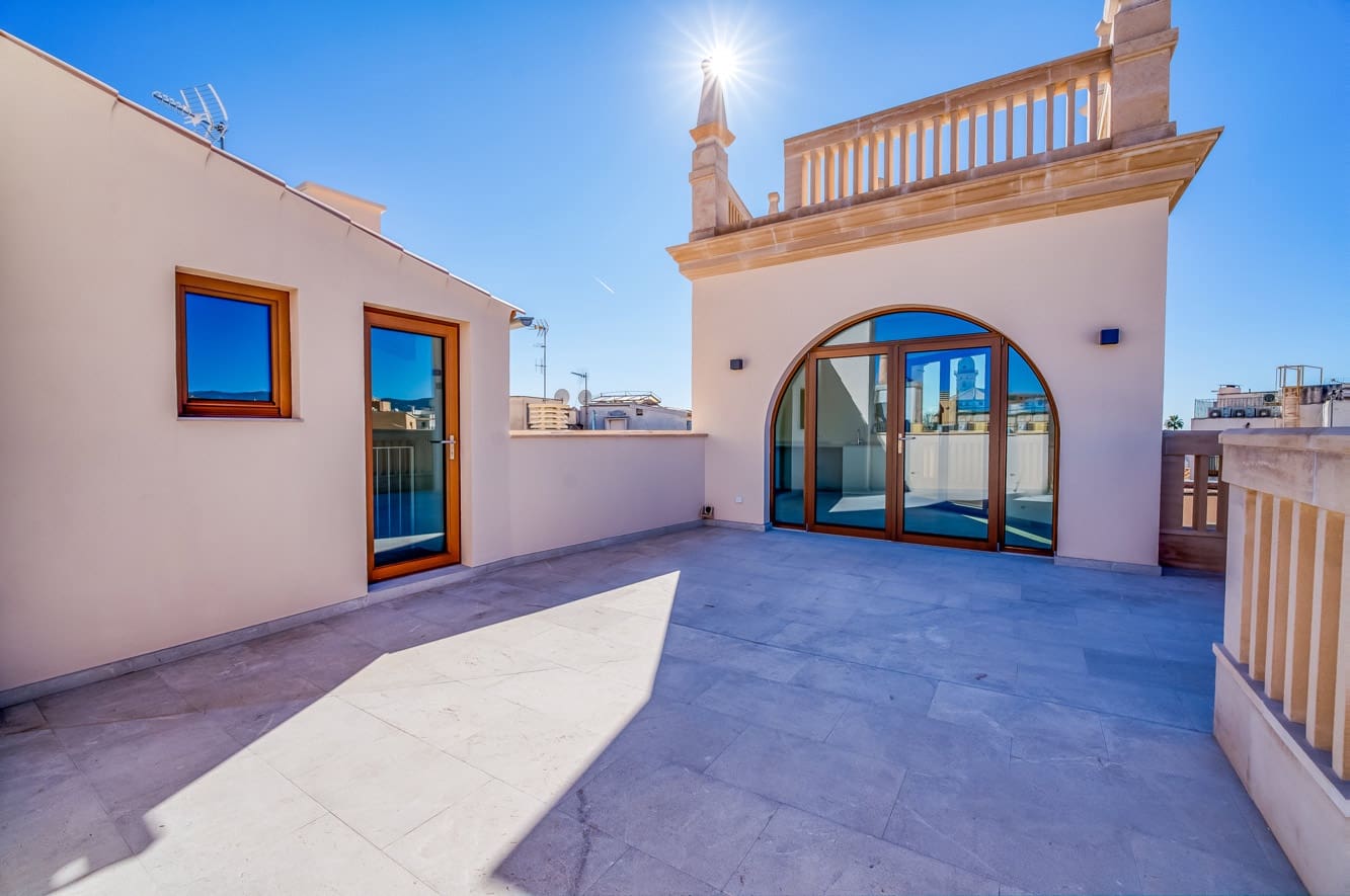 2 slaapkamer Penthouse te koop in Palma de Mallorca met garage - € 2.950.000 (Ref: 10046053)