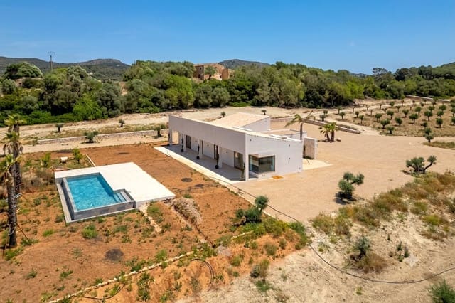 4 soveværelse Finca/Landehus til salg i Son Macia, Manacor med swimmingpool - € 2.290.000 (Ref: 10046057)