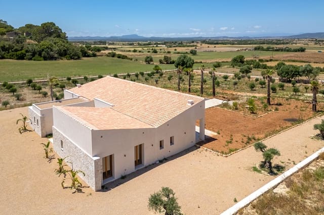 4 soveværelse Finca/Landehus til salg i Son Macia, Manacor med swimmingpool - € 2.290.000 (Ref: 10046057)