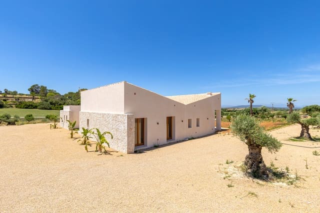 4 soveværelse Finca/Landehus til salg i Son Macia, Manacor med swimmingpool - € 2.290.000 (Ref: 10046057)