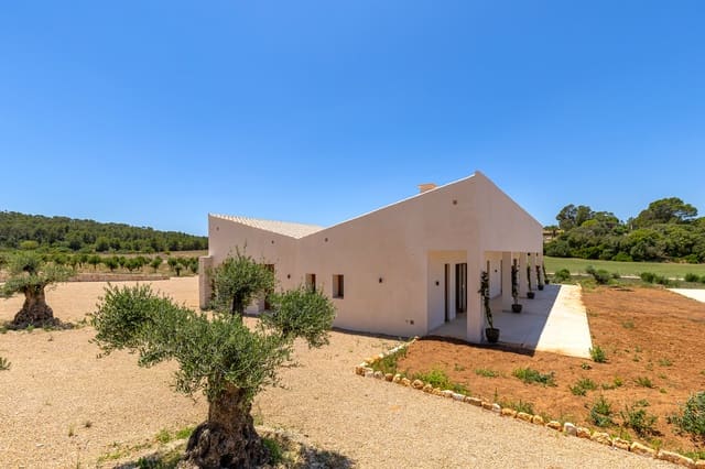 4 soveværelse Finca/Landehus til salg i Son Macia, Manacor med swimmingpool - € 2.290.000 (Ref: 10046057)