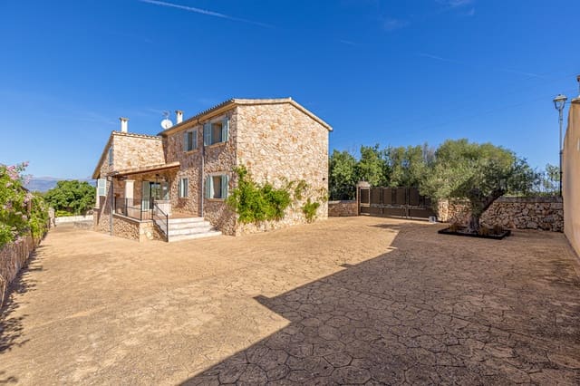 3 Zimmer Villa zu verkaufen in Sineu mit Pool Garage - 1.400.000 € (Ref: 10106463)