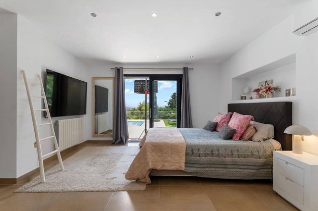 Chalet de 4 habitaciones en El Toro / Port Adriano, Calvià en venta con piscina garaje - 2.650.000 € (Ref: 10120893)