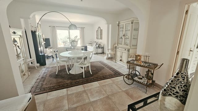 2 chambre Appartement à vendre à Santa Ponsa, Calvià avec piscine garage - 825 000 € (Ref: 10158461)