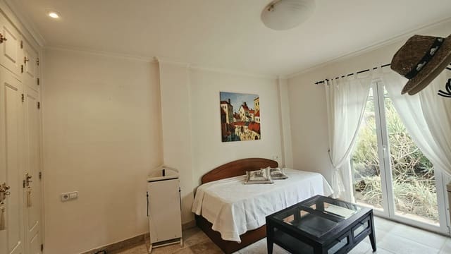 2 chambre Appartement à vendre à Santa Ponsa, Calvià avec piscine garage - 825 000 € (Ref: 10158461)