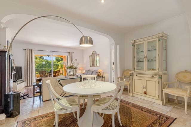 2 soveværelse Lejlighed til salg i Santa Ponsa, Calvià med swimmingpool garage - € 825.000 (Ref: 10158461)
