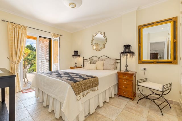 2 soveværelse Lejlighed til salg i Santa Ponsa, Calvià med swimmingpool garage - € 825.000 (Ref: 10158461)