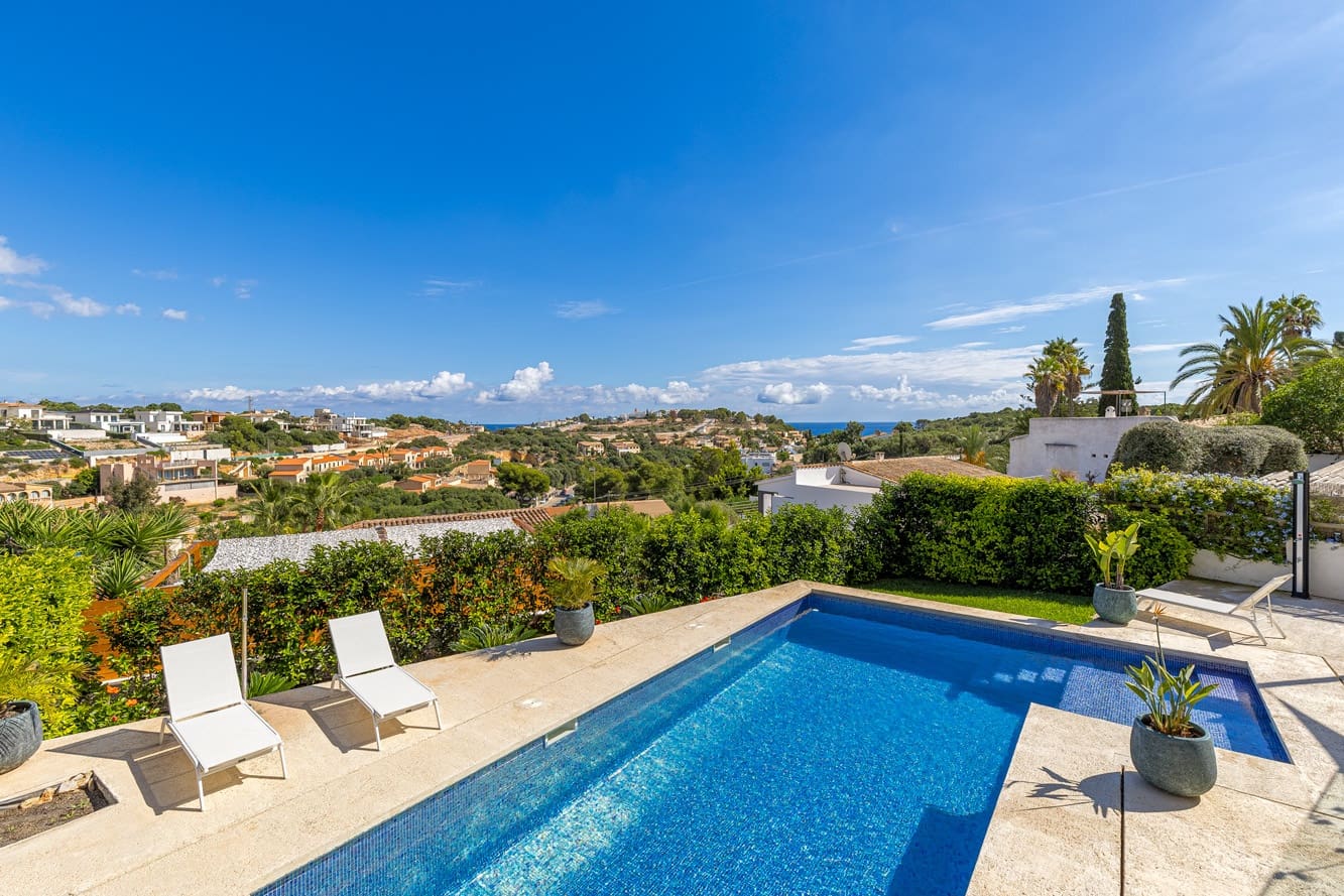 3 soveværelse Villa til salg i Cala Romantica med swimmingpool garage - € 1.395.000 (Ref: 10172756)