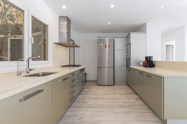 Apartamento de 4 habitaciones en Cas Catala, Calvià en venta con piscina garaje - 895.000 € (Ref: 10172933)
