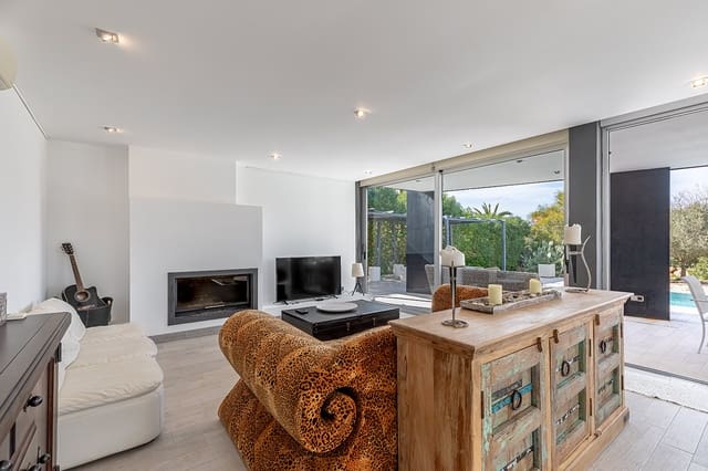 4 slaapkamer Villa te koop in Sa Torre (Llucmajor), Llucmajor met zwembad garage - € 1.700.000 (Ref: 6228602)