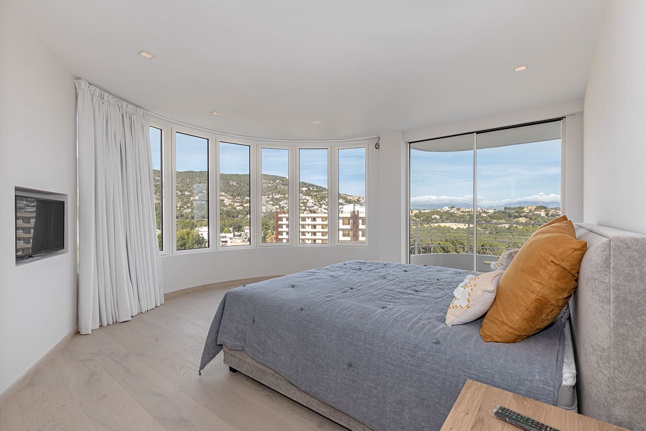 4 bedroom Penthouse for sale in San Agustin / Sant Agusti with pool - € 2,475,000 (Ref: 6228730)