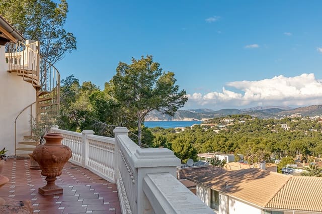 4 Zimmer Villa zu verkaufen in Santa Ponsa, Calvià mit Pool - 2.600.000 € (Ref: 6606503)