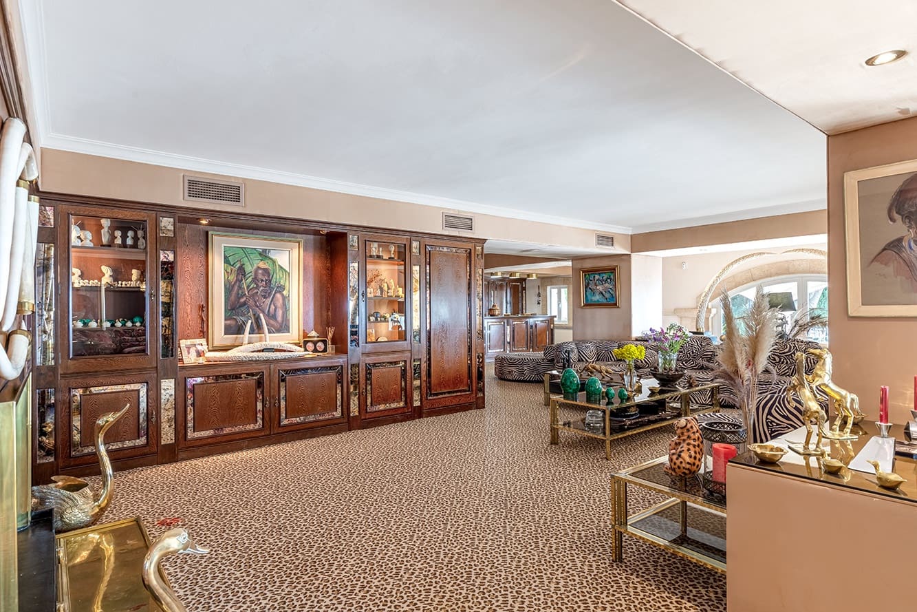 11 bedroom Villa for sale in Genova with pool - € 12,500,000 (Ref: 6701426)