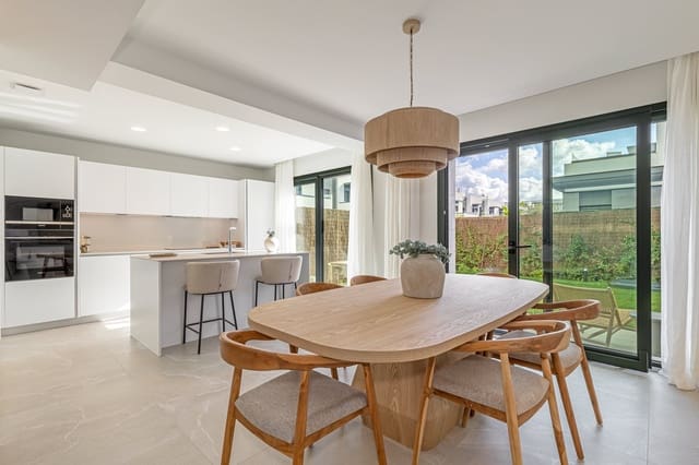 4 soveværelse Villa til salg i Playa de Palma, Palma de Mallorca med swimmingpool - € 1.145.000 (Ref: 6969325)