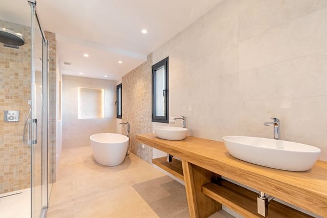 5 Zimmer Villa zu verkaufen in Santa Ponsa, Calvià mit Pool - 4.490.000 € (Ref: 7066887)