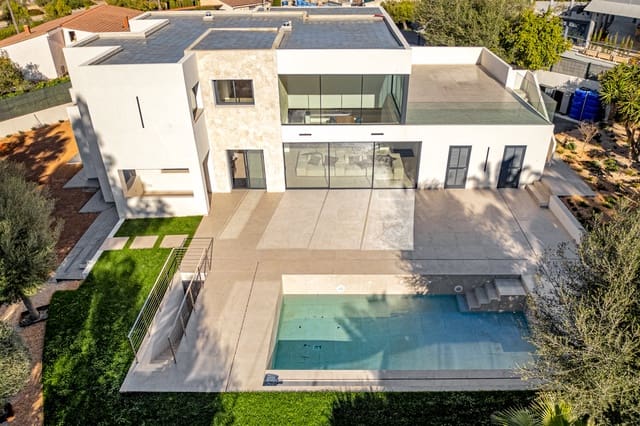 5 Zimmer Villa zu verkaufen in Santa Ponsa, Calvià mit Pool - 4.490.000 € (Ref: 7066887)