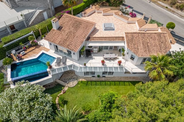 4 bedroom Villa for sale in Santa Ponsa, Calvià with pool - € 3,950,000 (Ref: 7080830)